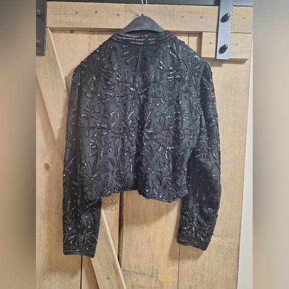 A Niteline by Della Roufogali 100 silk lined embellished blazer in a size small. - Picture 6 of 6